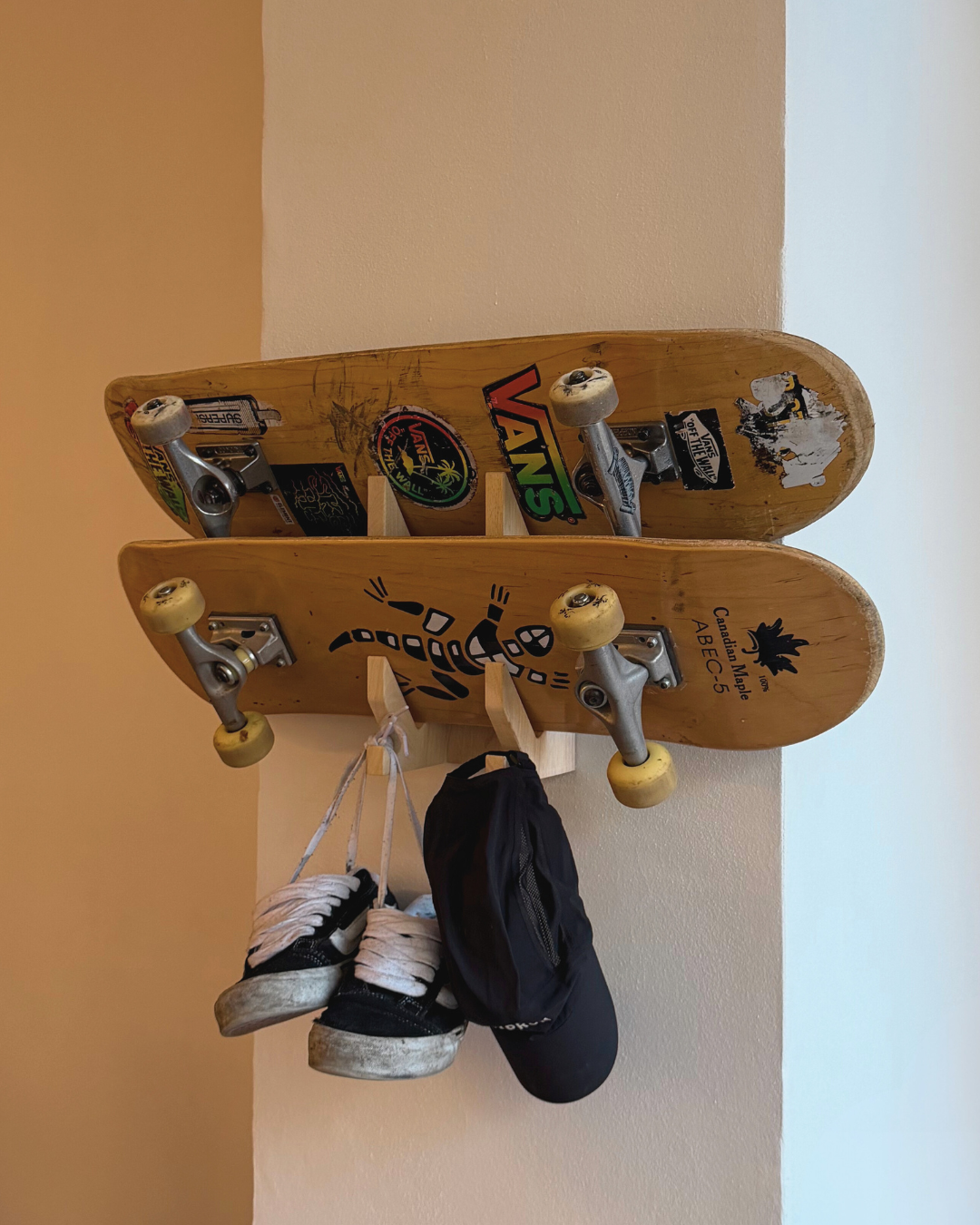 Wandhalter für 2 Skateboards