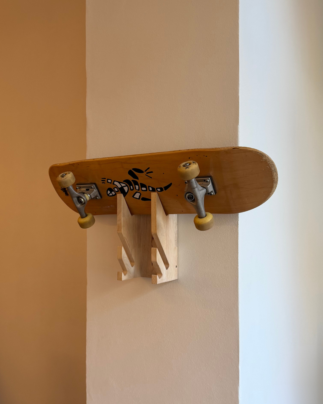 Wandhalter für 2 Skateboards