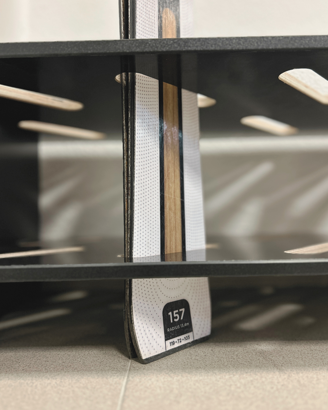 Skiständer aus Holz - 8 Paar, 61 x 33 cm